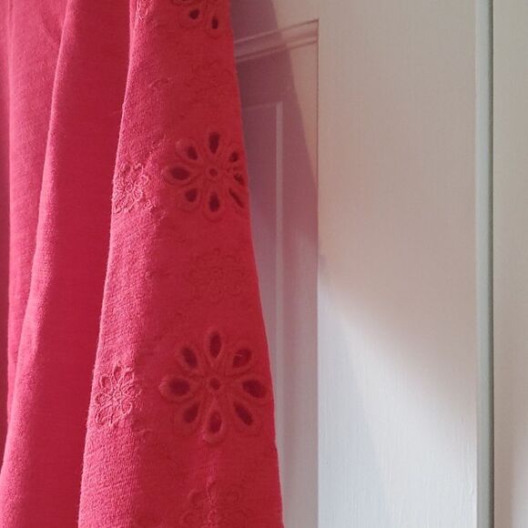 TALBOTS RED EMBROIDERED SLEEVE SWEATSHIRT CREW NECK HIGH LOW HEM COTTON lLARGE - Picture 6 of 8